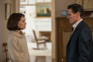 Billy Crudup as "The Journalist" and Natalie Portman as "Jackie Kennedy" in JACKIE. Photo by William Gray. © 2016 Twentieth Century Fox Film Corporation All Rights Reserved